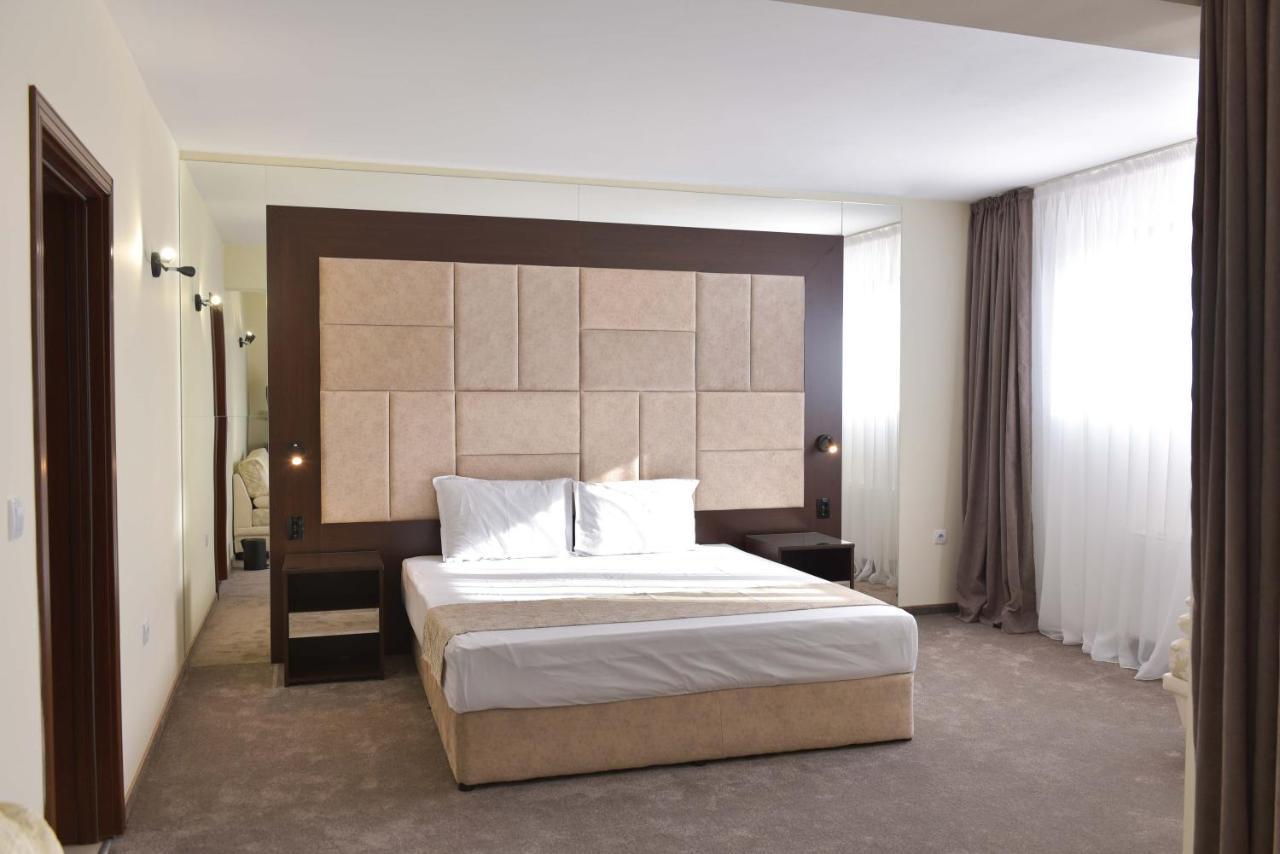 Family Hotel The View & Spa Tsigov Chark Esterno foto